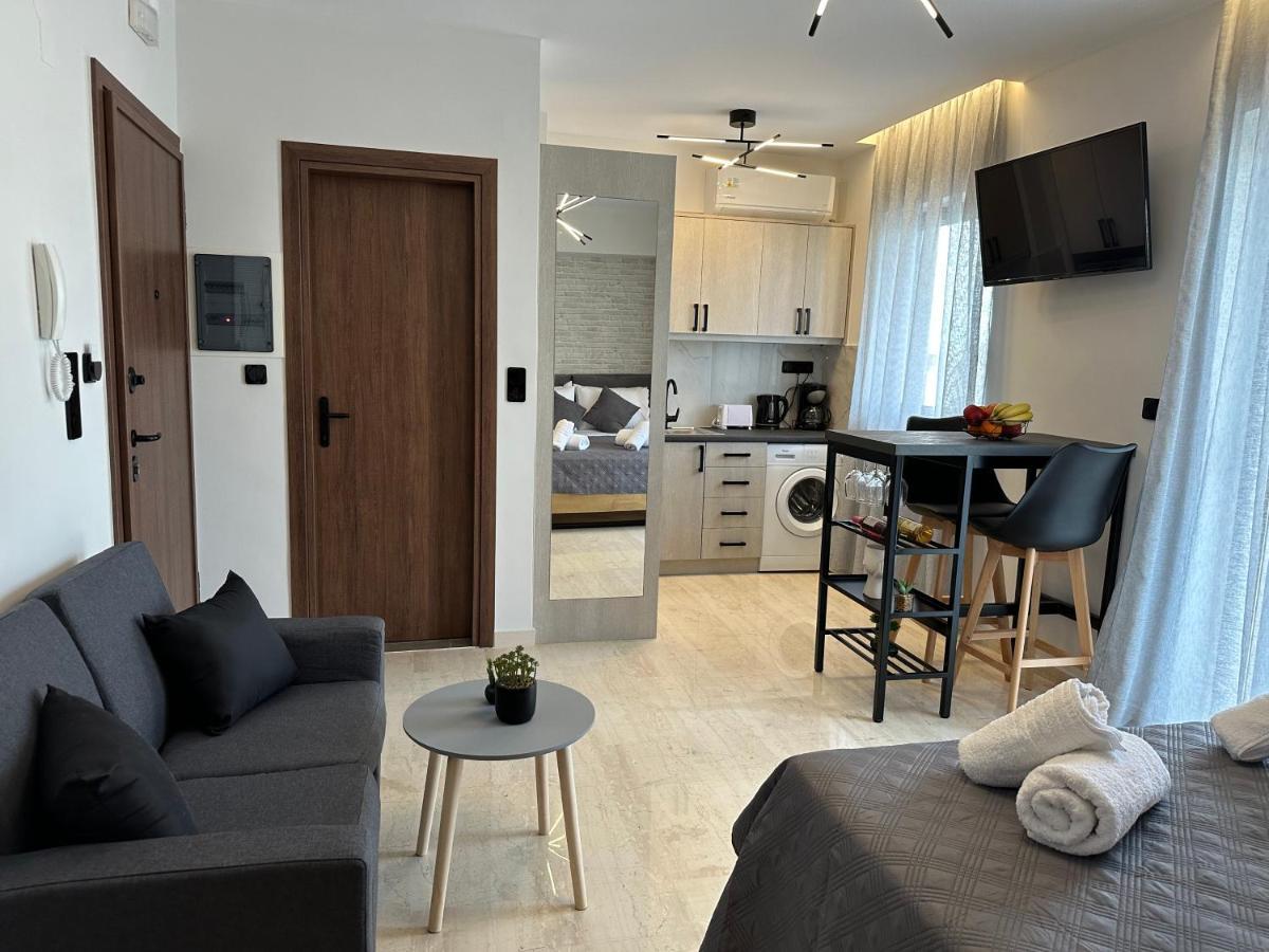 Aphrodite Holiday Home 罗希姆诺 外观 照片